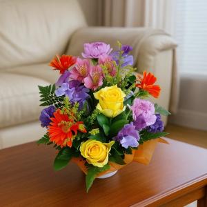 デザイナーにおまかせワンサイドフラワーアレンジメント そのまま飾れる 送料無料 誕生日 お祝い 記念日 送別