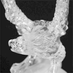最高級 天然水晶 手彫り 鷹彫刻置物 ケース付...の詳細画像2