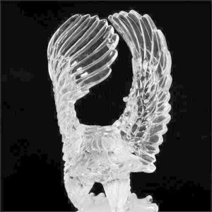 最高級 天然水晶 手彫り 鷹彫刻置物 ケース付...の詳細画像3