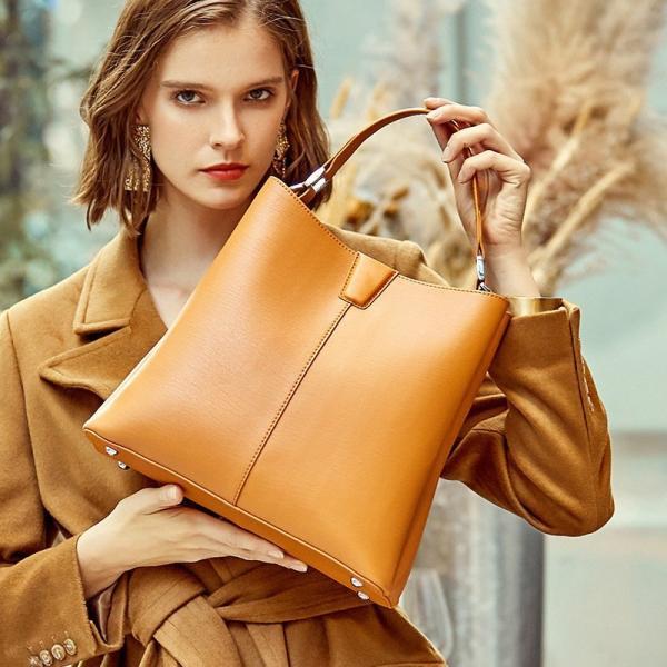 ショルダーバッグ レディース 2way レディス レザー 革 斜めがけ 肩掛け 本革 牛革 本牛革 ...