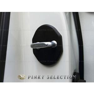アクア NHP10 左フロントドア S アサヒ M2H3 67002-52540 8T7 トヨタ（TOYOTA） アクア NHP10 左フロントドア S アサヒ M2H3 67002