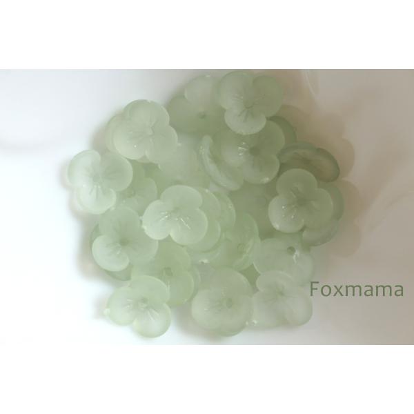 アクリルビーズパーツ 10mm 30個 3枚花びら 半透明 マット 薄緑 (BF310MFNWSHS...