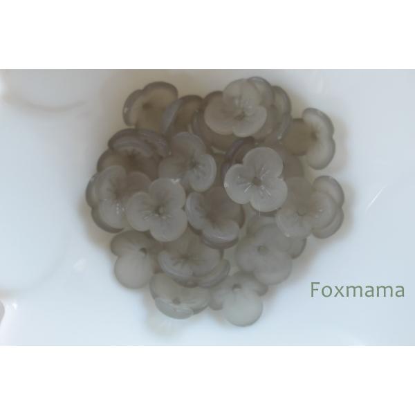アクリルビーズパーツ 10mm 30個 3枚花びら 半透明 マット 灰緑 (BF310MGGWSHS...