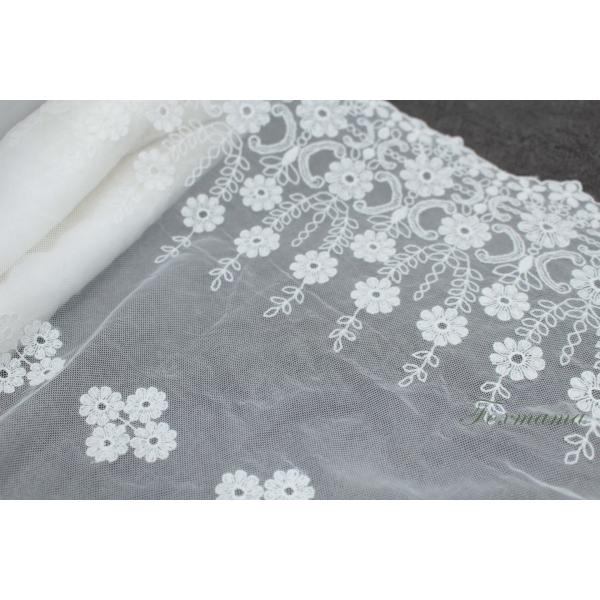 片山チュール綿刺繍レース 0.5m 花 オフ白・キナリ (LFLD12KNSHKY)