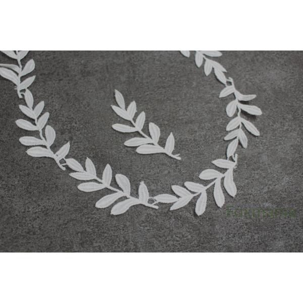 ケミカルレース 1m 葉 オフ白 (LLF251KNEH00)