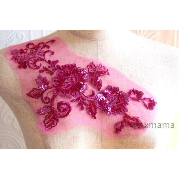 チュール刺繍モチーフ 1枚 花 スパンコール付 濃ピンク色 ピンク系 (MFLB52DPWWSP)