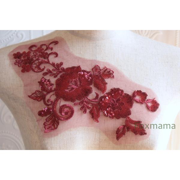 チュール刺繍モチーフ 1枚 花 スパンコール付 ワイン色 赤系 (MFLB62WNWWSP)