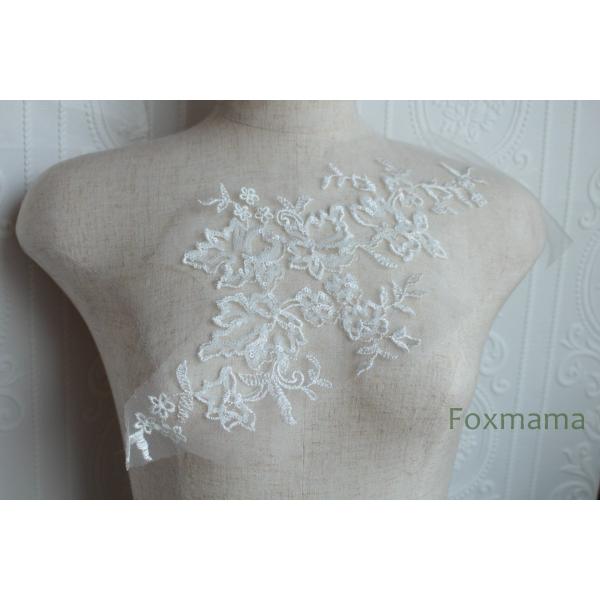 チュール刺繍モチーフ 1枚 花 スパンコール装飾 オフ白 (MFLC42OWHLSP)