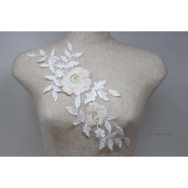 チュール刺繍モチーフ 1枚 花 葉 オフ白 キナリ B (MFLC72WHJL0B)