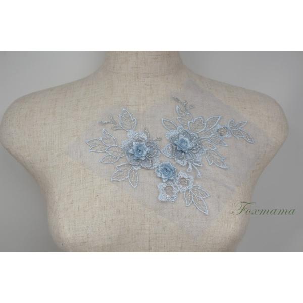 チュール刺繍花びら立体モチーフ 1枚 薄水色 x ラメ糸 Aタイプ (MTHA92FWHL0A)