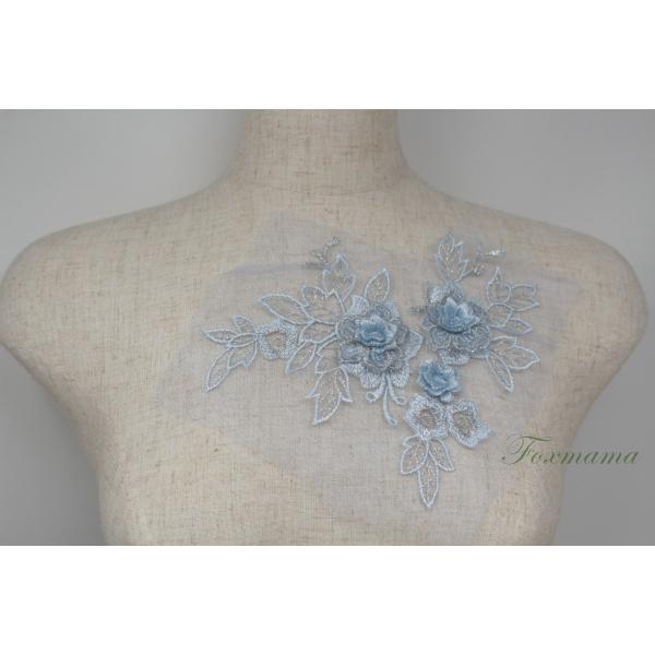 チュール刺繍花びら立体モチーフ 1枚 薄水色 x ラメ糸 Bタイプ (MTHA92FWHL0B)