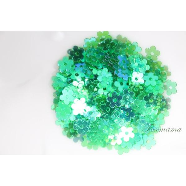 スパンコール 約350枚(約2g) 5mm 5枚花びら 半透明 緑 (SF505BGRSE00)