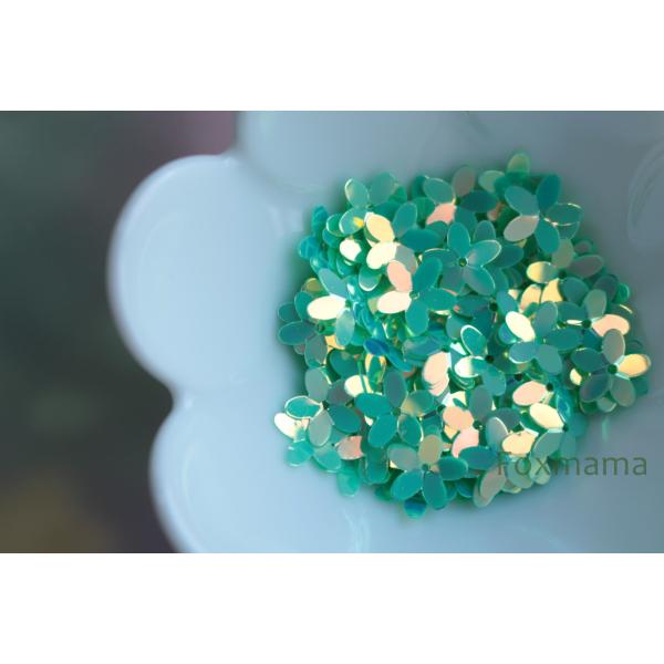 スパンコール 10mm 約100枚(約2.5g) 5枚花びら オーロラ緑 (SF510AGREJ00...
