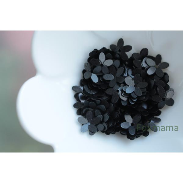スパンコール 10mm 約100枚(約2.5g) 5枚花びら マット黒(SF510MBKEH00)