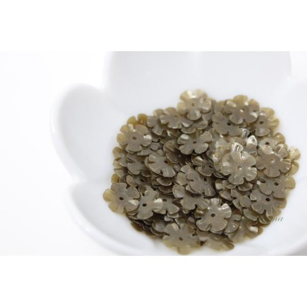 スパンコール 約3.8g分 5枚花びら10mm マットオリーブ半透明(SF510MOVBJHS)