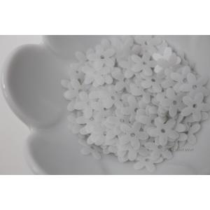 スパンコール 約3.8g(約210枚)分 5枚花びら 10mm マット 白(SF510MWHBJHR)