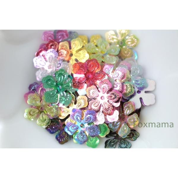 スパンコール 13mm 約70枚(約2.5g) 5枚花びら オーロラ 型押し 混色 (SF513AM...