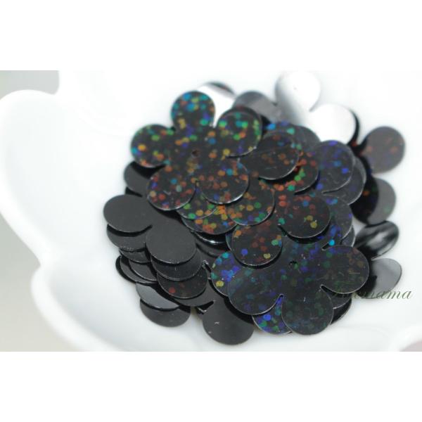 スパンコール 22mm 約22枚(約3g) 5枚花びら ホログラム 黒 (SF522HBKHY00)