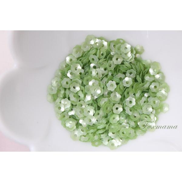 スパンコール 4mm 約680枚(約2.5g) 花カップ マット 抹茶緑 (SFC04MMMSE00...