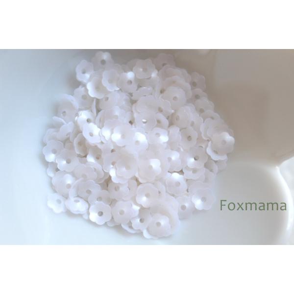 スパンコール 5mm 約320枚(約2.5g) 花カップ マット オフ白 (SFC05MOWSE00...