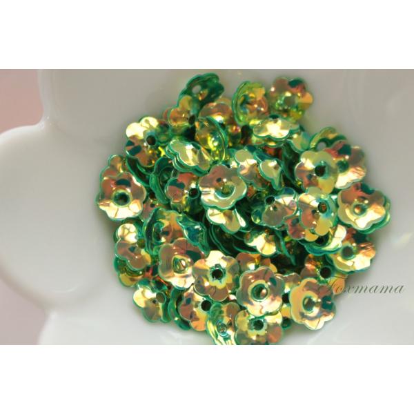 スパンコール 8mm 約120枚(約2.5g) 花カップ オーロラ 緑 (SFC08AGRSE01)
