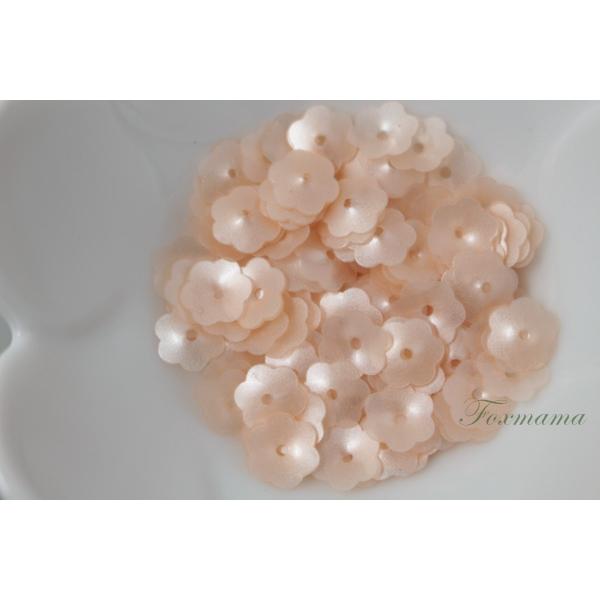 スパンコール 8mm  約170枚(約2.5g) ネモフィラ 花カップ マット 薄オレンジ (SFC...