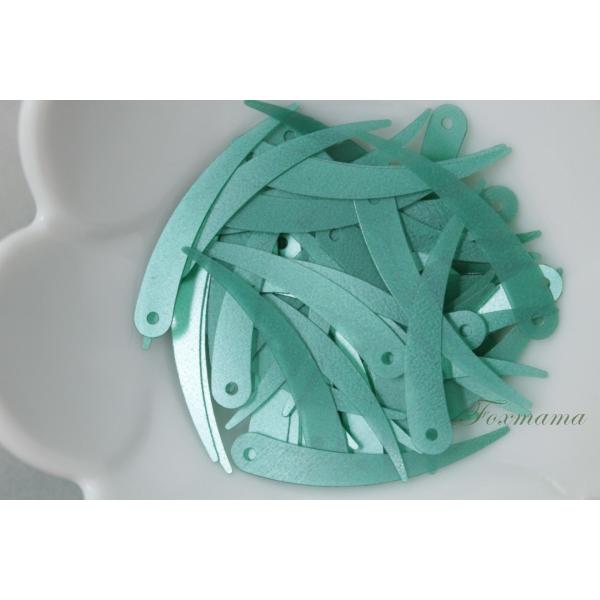 スパンコール 33mm 約65枚(約2.5g) 象牙形 トップホール マット エメラルド 緑(SZG...