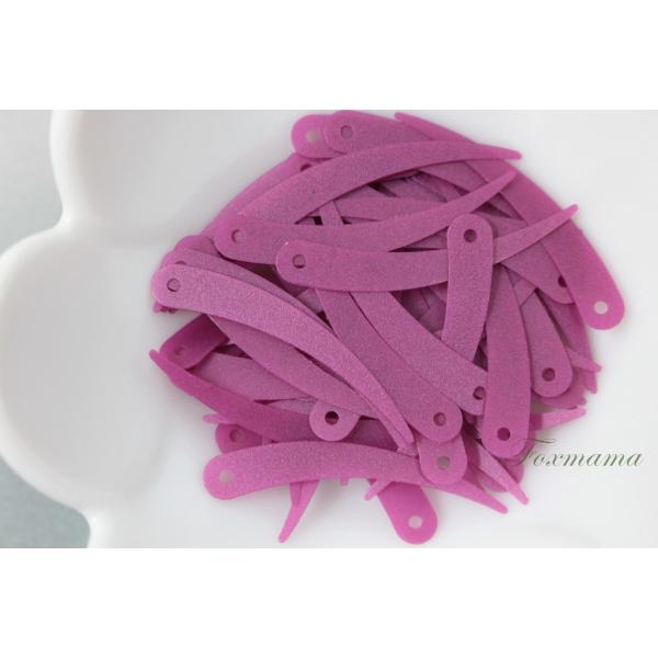 スパンコール 33mm 約65枚(約2.5g) 象牙形 トップホール マット 赤紫 (SZG33MR...