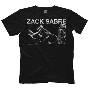 ザック・セイバーJr. 新日本プロレス 海外生産 輸入Tシャツ「ZACK SABRE Jr. Cremation Lily Tシャツ」並行輸入品 プロレスTEE｜freebirds