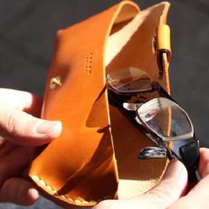 BOTTEGA VENETA（ボッテガ・ヴェネタ） イントレチャート メガネケース