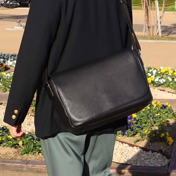 ショルダーバッグ クラッチバッグ 人気 本革 高級 レザー おしゃれ ブースターズ ミネルバボックス...