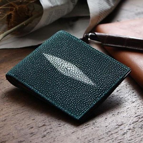 財布 二つ折り財布 メンズ フリースピリッツガルーシャ二つ折りスティングレーエイ革 プレゼント  男...