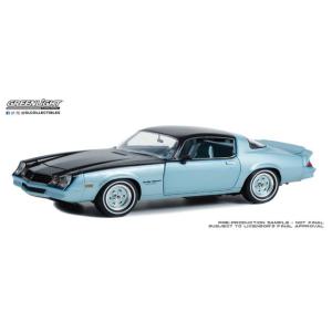 予約 13664 GreenLight 1/18 シボレー Chevrolet Camaro Rally Sport 1978 - Light Blue Metallic and Black