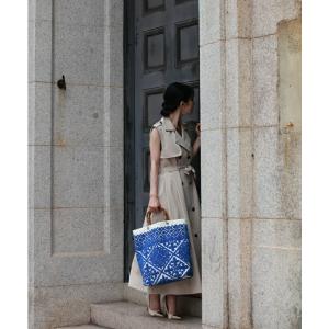 ヨーロッパの風感じるタイル柄 バンブートートバッグの詳細画像1