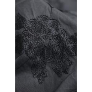 Sから3L対応 黒 スクエアシルエットの花刺繍...の詳細画像1