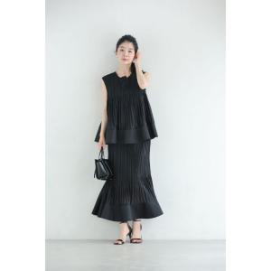 Sから3L対応 黒 伸びやかプリーツのフレア裾...の詳細画像2