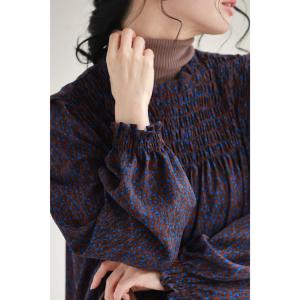 Sから2L対応 青い花びら舞うようなアート柄ミ...の詳細画像2