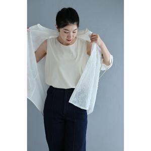 波うつ花と蝶々の刺繍ラインシャツトップスの詳細画像5