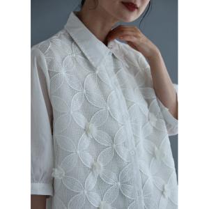立体花デコレーションのメッシュフラワーシャツトップスの詳細画像3
