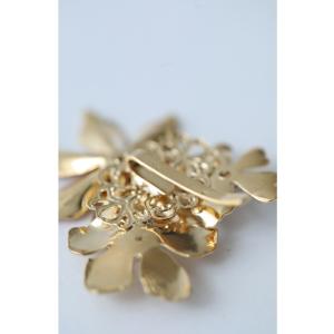 いつものスタイルに咲かせる花と蝶々のヘアアクセサリーの詳細画像5