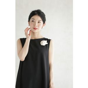 パールを添えたバラのマグネットコサージュの詳細画像3