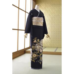 刺繍唐草向い鳥(日本刺繍)《身長》147cm〜159cm位 留袖
