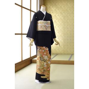 留袖とモーニング同時注文で10%OFF 留袖 レンタル 流水花車《身長》144cm〜156cm位 正絹 着物レンタル 結婚式 母親 親族 列席 黒留袖レンタル 留め袖 貸衣装