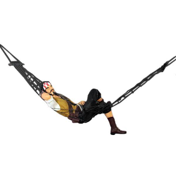 ハンモックでくつろぐ海賊 FRPオブジェ