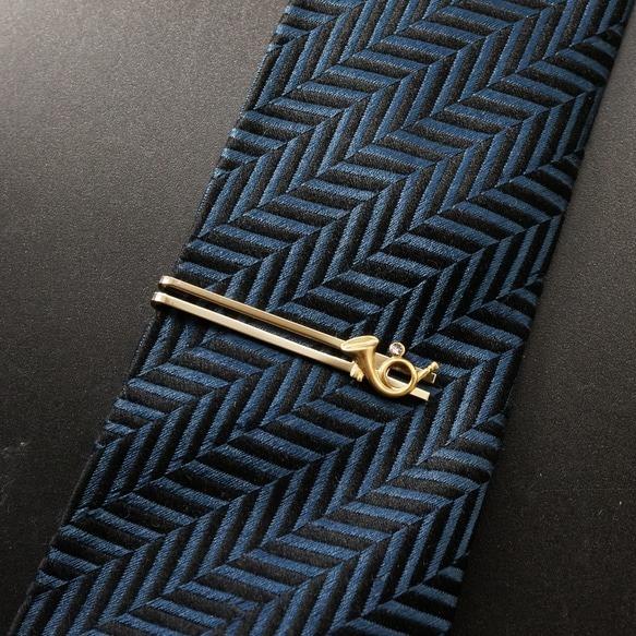 ノンサッチ ホルン スワロフスキー 真鍮製 ネクタイピン