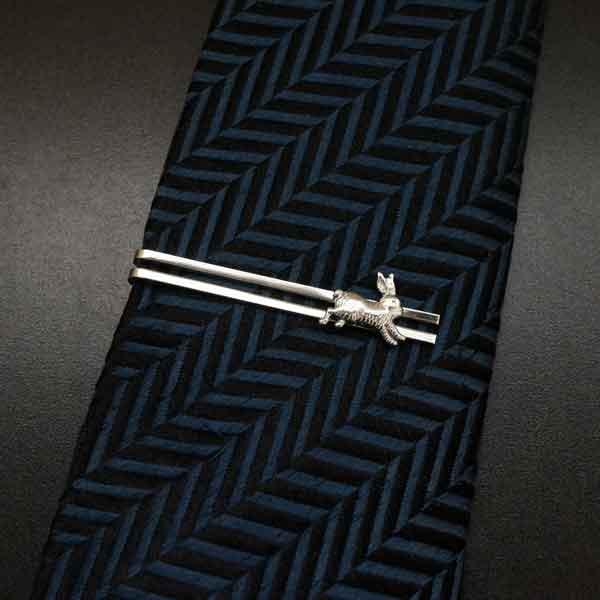 ノンサッチ 飛躍と向上の飛び跳ねうさぎ ネクタイピン シルバー