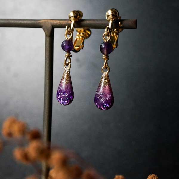 マコズアトリエ 手描き しずく S アメジスト ピンク紫ゴールド イヤリング