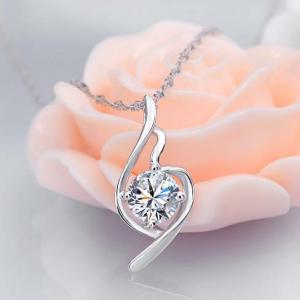 ネックレス レディース ニッケルフリー 大人気 一粒CZダイヤ 音符 シルバー アクセサリー ジュエリー 上品 大人 可愛い