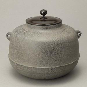 茶道具 霰丸釜 鉄釜 箱入 710 茶道具 霰丸釜 鉄釜 箱入 710 茶器/茶道具 風炉釜（風炉用釜）】