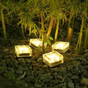 ガーデンライト ソーラー ライト 屋外 防水 おしゃれ LED センサー 屋外照明 外灯 置き型 埋め込み 明るいの商品画像